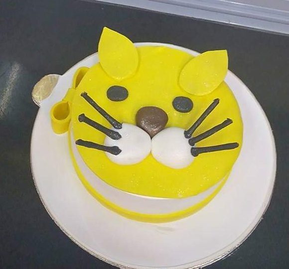 Tiger head - Decorated Cake by SweetMamaMilano - CakesDecor