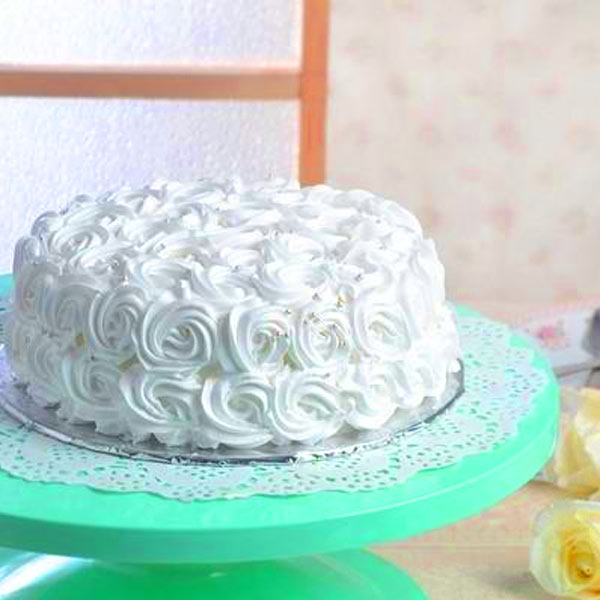 White Rose Swirl Smash Cake | Cake, Rose swirl cake, Rosette cake